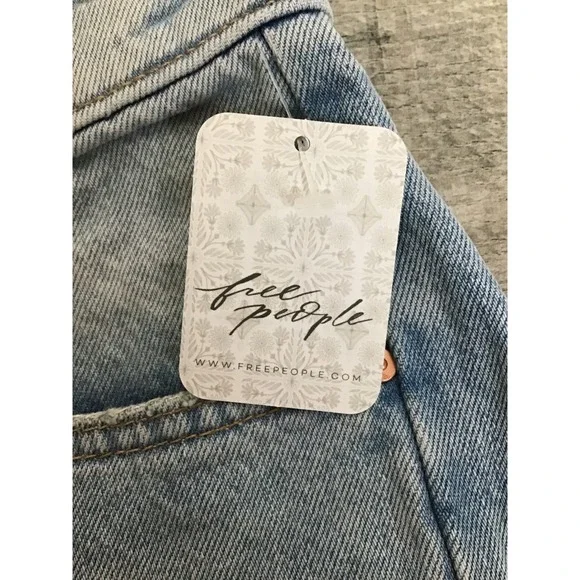 Mother Women's Back Pedal High Rise Full Pipe Flood Barrel Leg Jeans Size 28 NWT - Picture 7 of 13